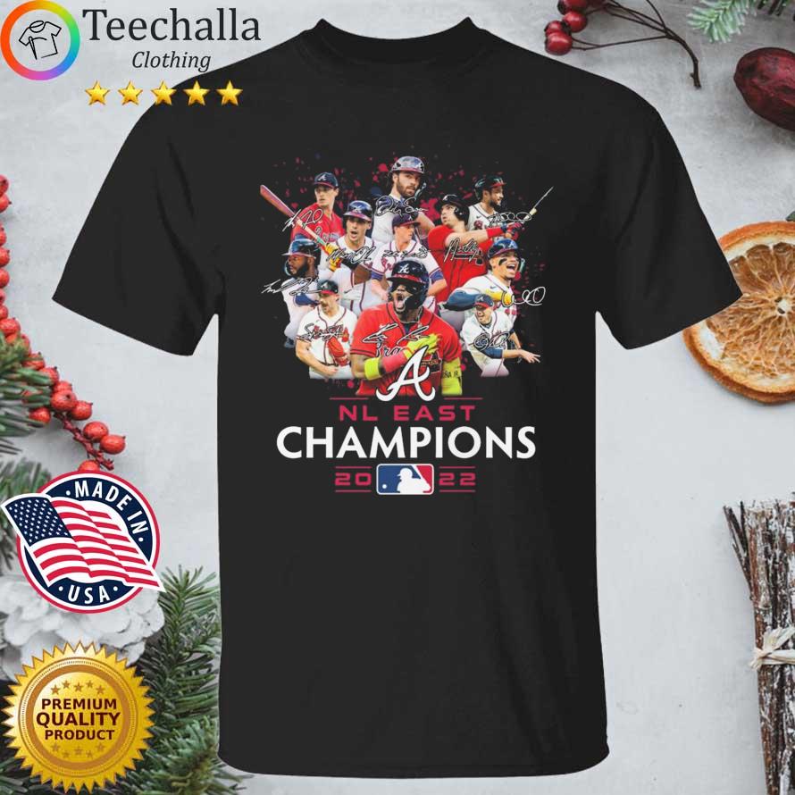 The Braves NL East Champions 2022 Signatures shirt