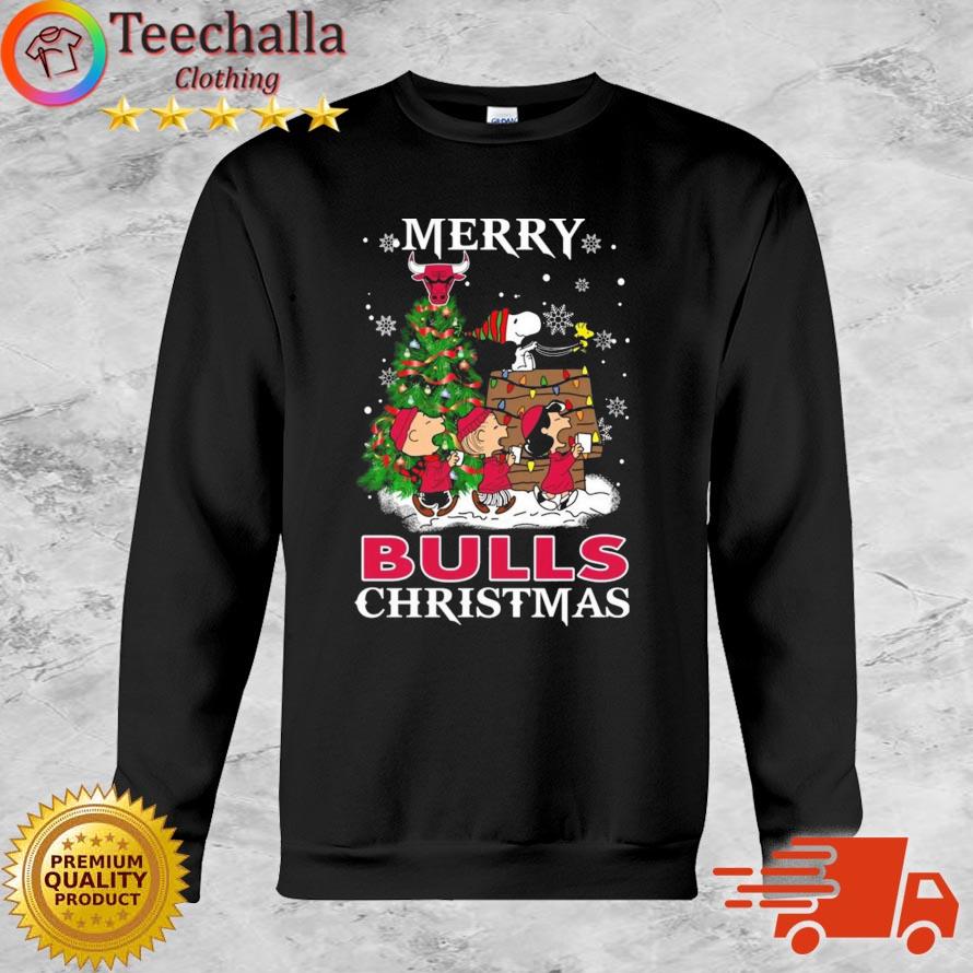 Snoopy And Friends Chicago Bulls Merry Christmas sweatshirt